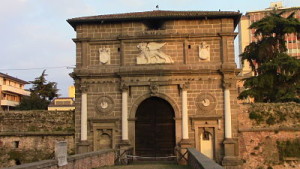 Porta Savonarola
